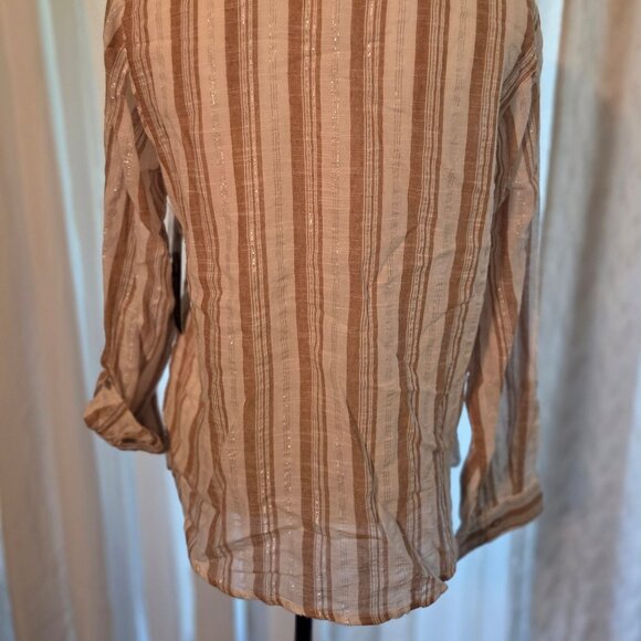 UNIQUE SPECTRUM Sparkle tan/white blouse size small - Picture 3 of 4